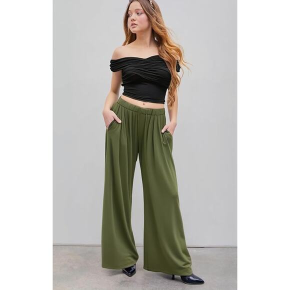 Cider Pants - CIDER Wide Leg Pants Pleated Pull On Green M